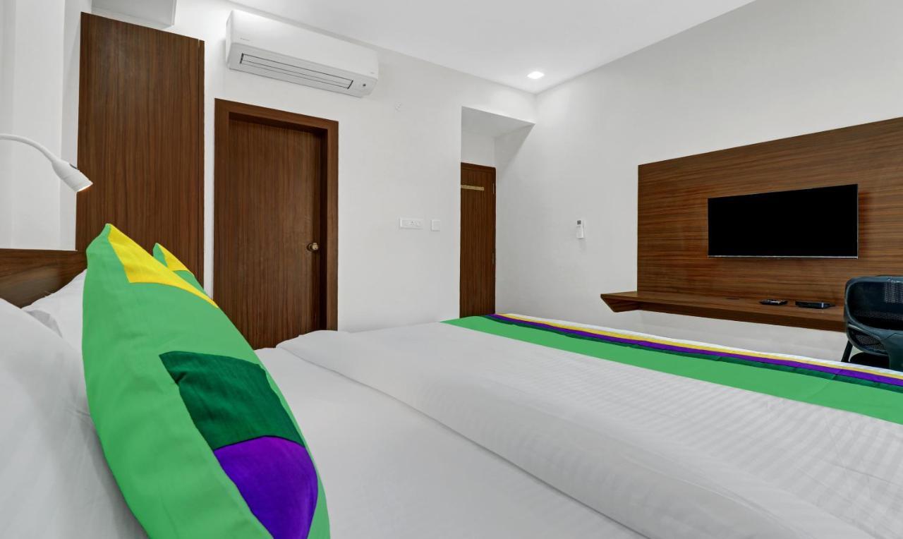 OYO 71754 Hotel Ragas Visakhapatnam Exterior foto